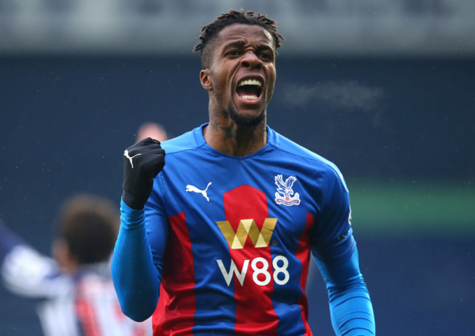 Football-Transfert : Palace monte les enchères pour Zaha