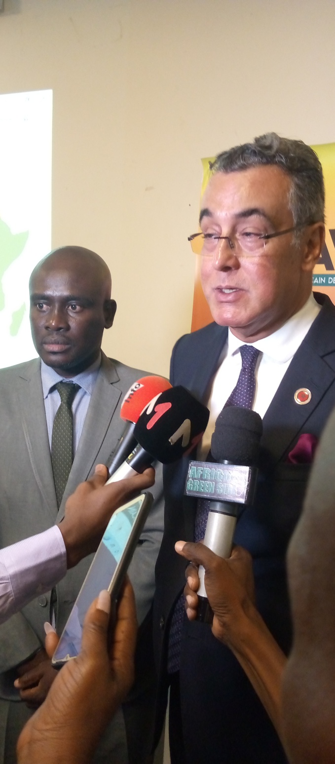 L'ambassadeur du Maroc en Côte d'Ivoire et l'initiateur Brice Delagneau