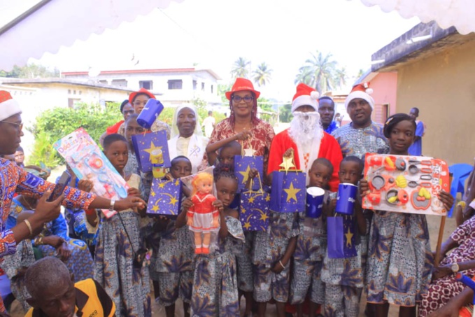 Le père Noël était à Abraniamiambo