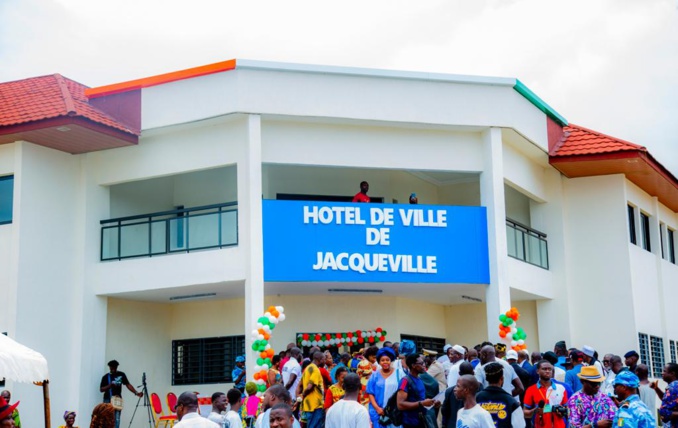 La mairie devenue hôtel de ville de Jacqueville