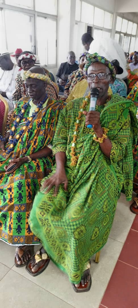 Sikensi/Les chefs Abidji au ministre gouverneur Vincent Lohoues : "Dites au Président Alassane que nous marcherons avec lui"