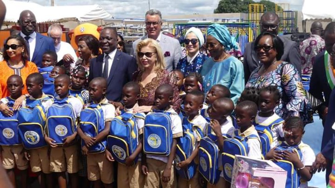 Bouaké/ La première dame offre 15000 kits scolaires et des équipements scolaires pour la rentrée 2024-2025