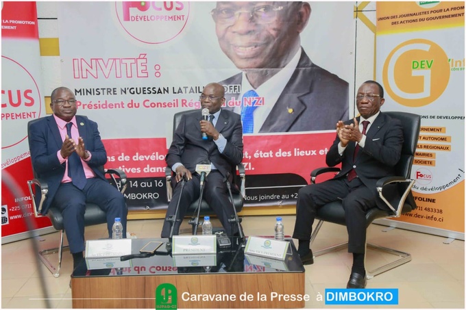 Le président du Conseil régional du N'Zi, N'Guessan Lataille Koffi (au centre) et ses vice-présidents abattent un travail remarquable dans la région du N'Zi