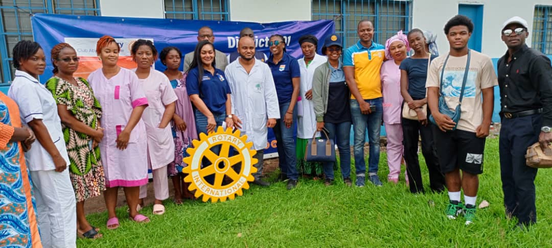 Bienfaisance/ Rotary Séliame offre une couveuse et des lots de médicaments à Bingerville et Akouédo