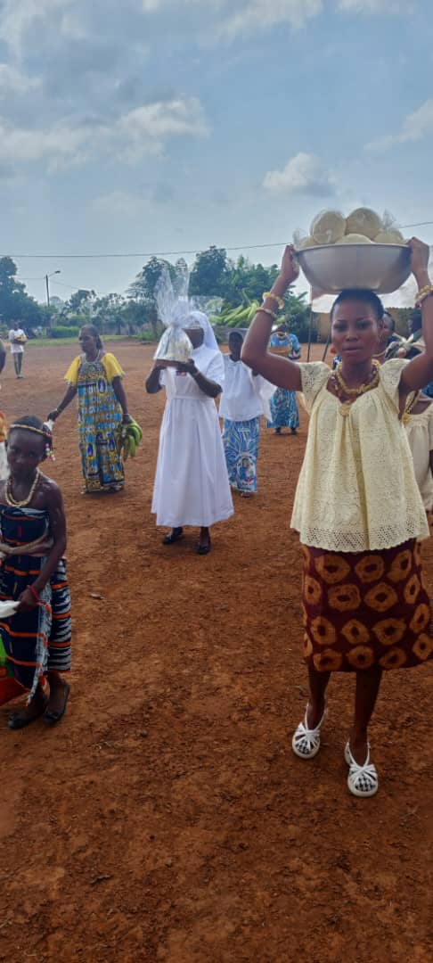 Grand-Lahou /Messe d'action de grâce à Tioko / Soeur Dr Olga Lakpa, fondatrice de la "Congrégation des soeurs Notre dame du perpétuel secours des pauvres", célébrée