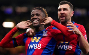 Football-Premier League : Zaha s'offre un doublé